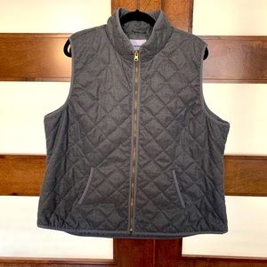 Old Navy Grey Quilted Vest